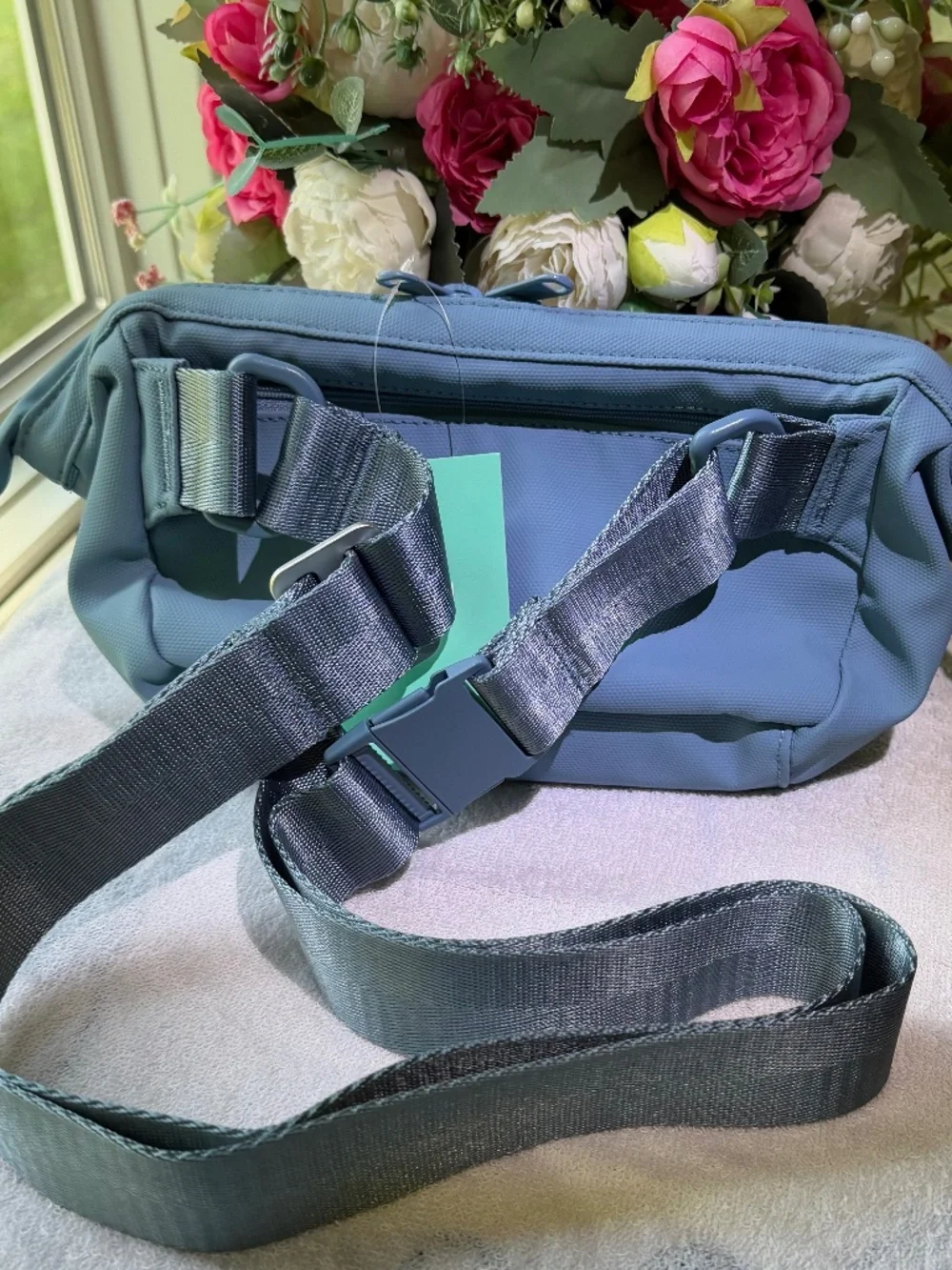 NWT Portland Gear Cascade Crossbody Bag